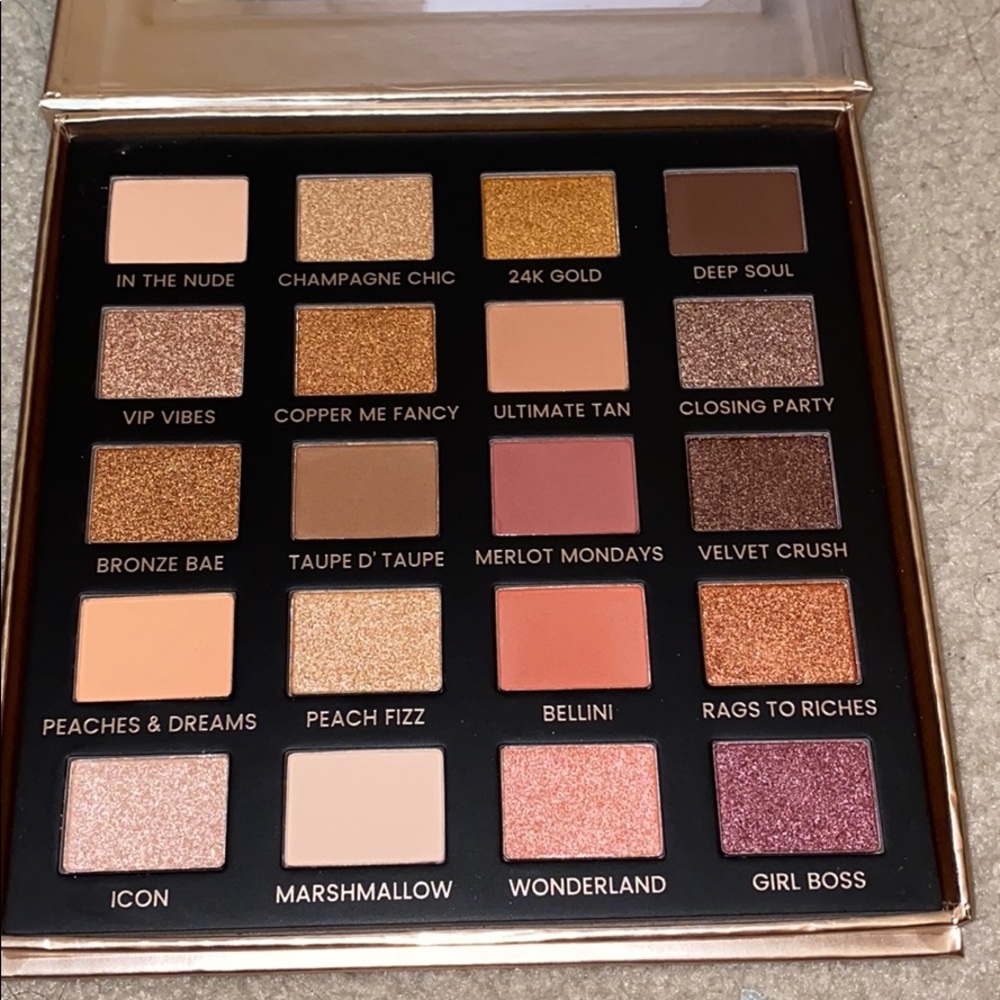 Iconic London Pallet